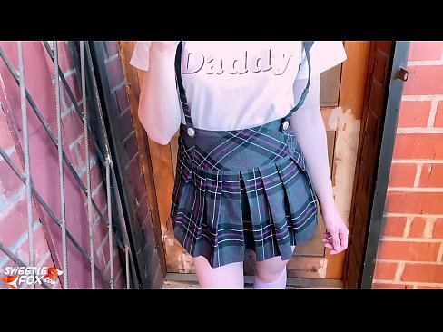 ❤️ Studentessa succhia il suo cazzo profondamente e scopa invece delle lezioni ❤️❌ Video di sesso al it.josporn-com.ru ❌