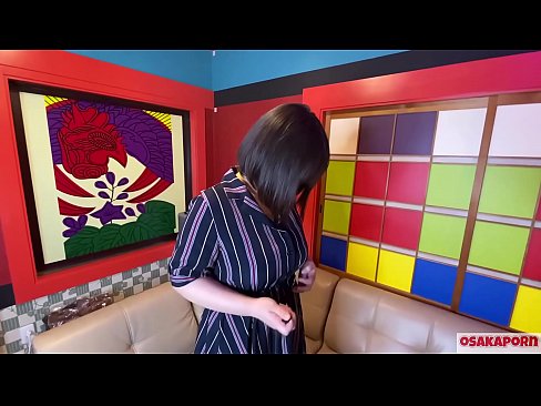 ❤️ Puttana giapponese con grandi tette si masturba con sex toys e ha un orgasmo. Parla in un'intervista della sua esperienza di scopata. Tette enormi e figa pelosa che geme forte. Osakaporn ❤️❌ Video di sesso al it.josporn-com.ru ❌