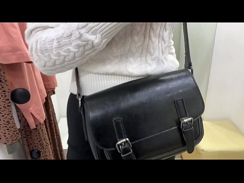 ❤️ Masturbazione pubblica della giovane cagna FeralBerry con un dildo nel camerino ❤️❌ Video di sesso al it.josporn-com.ru ❌